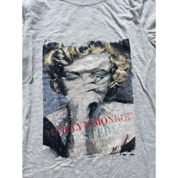 Marilyn Monroe ~ Short Sleeve T-Shirt - Picture 5 of 7